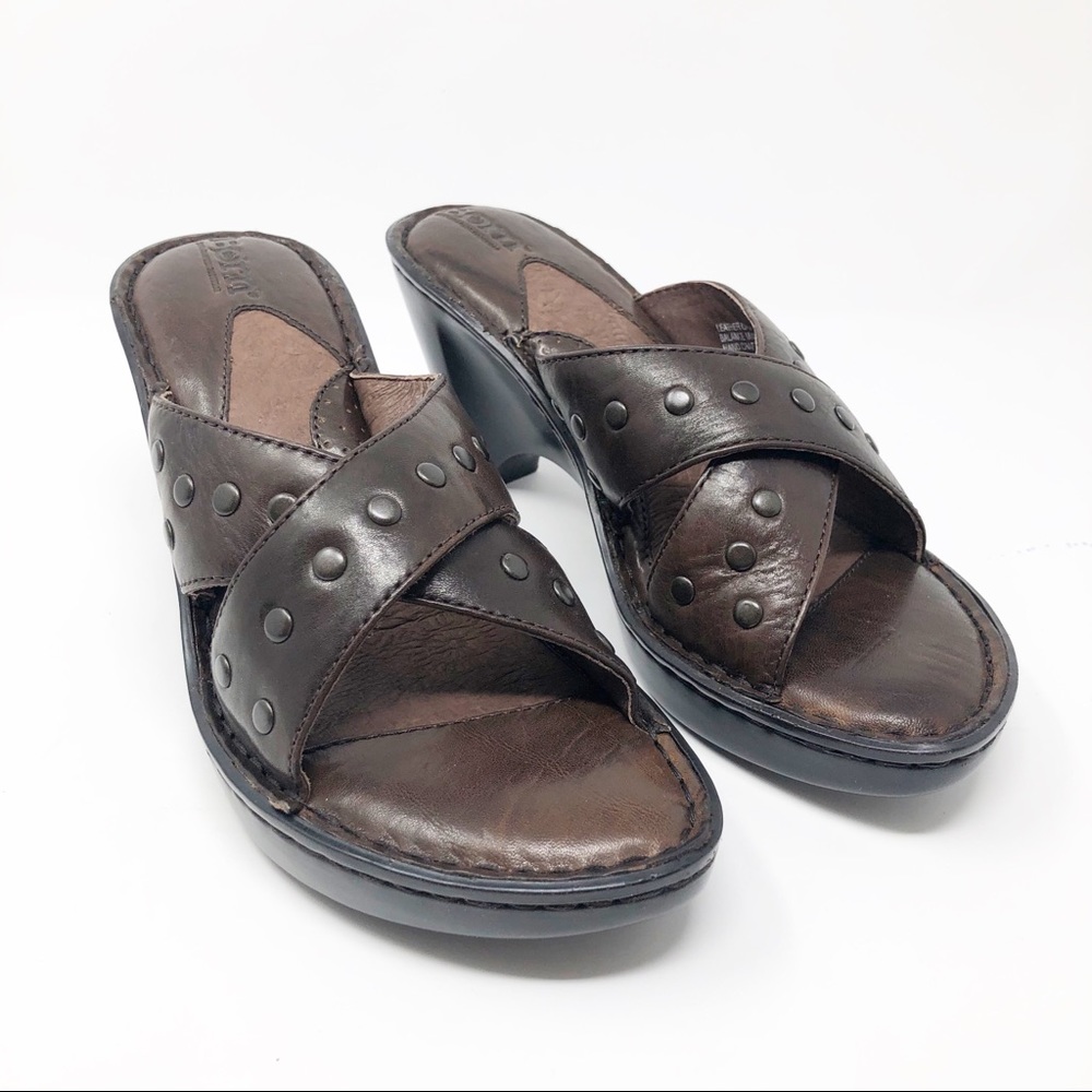 🆕 Born Brown Leather Wedges with Studs